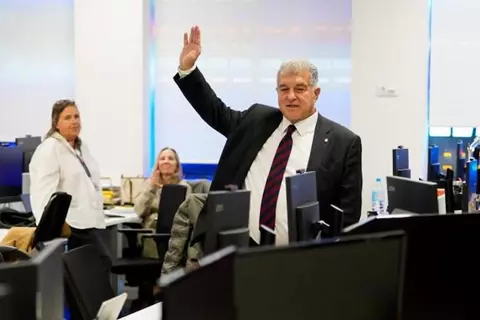 لابورتا: فونت غير مؤهل لرئاسة برشلونة.. وهذا موقفنا من إبرام صفقة عالمية